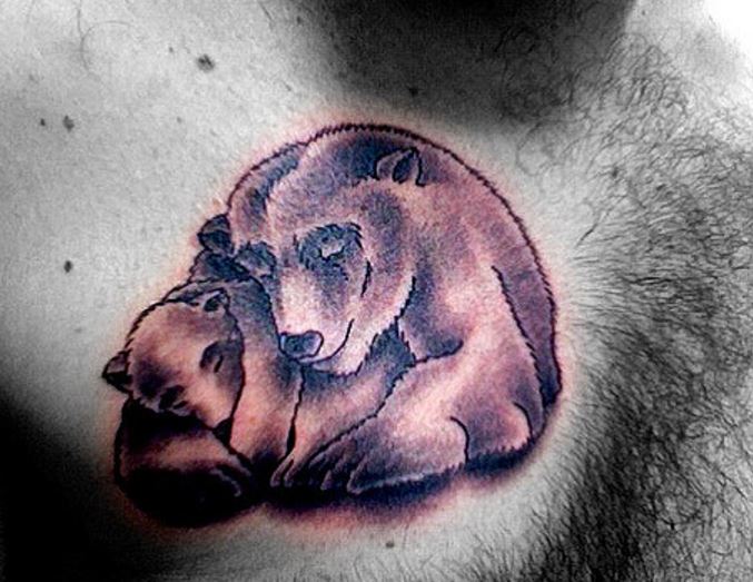 tatuaggio orso protettivo